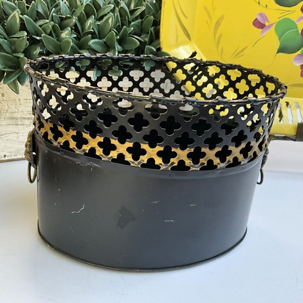 Incredible Vintage Black tole planter mail holder hand painted flowers gorgeous - Picture 4 of 7